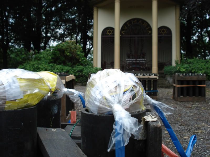 [img width=800 height=600]http://i31.photobucket.com/albums/c351/fireworkmaster/RohanKerkrade22.jpg[/img]