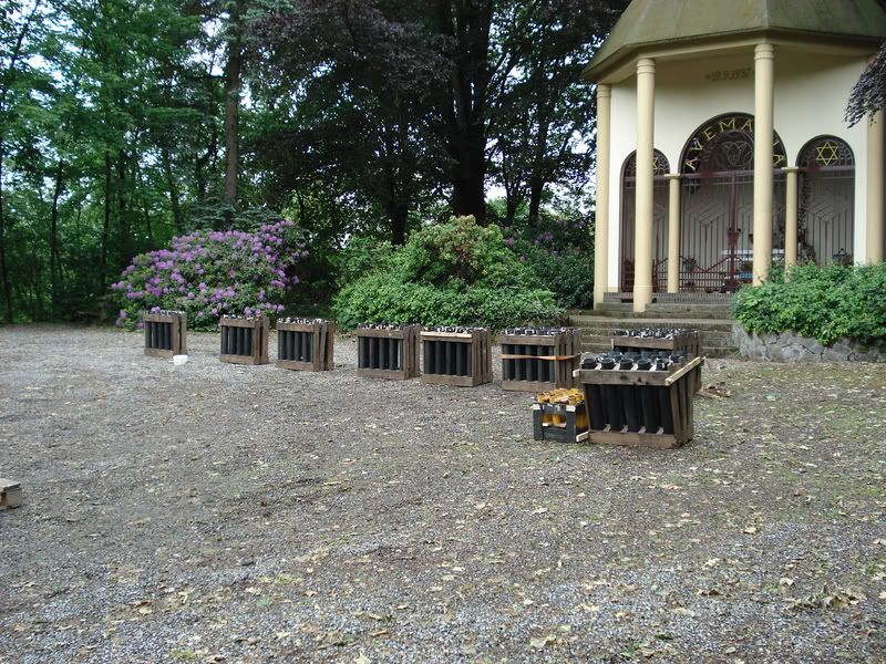 [img width=800 height=600]http://i31.photobucket.com/albums/c351/fireworkmaster/RohanKerkrade4-1.jpg[/img]