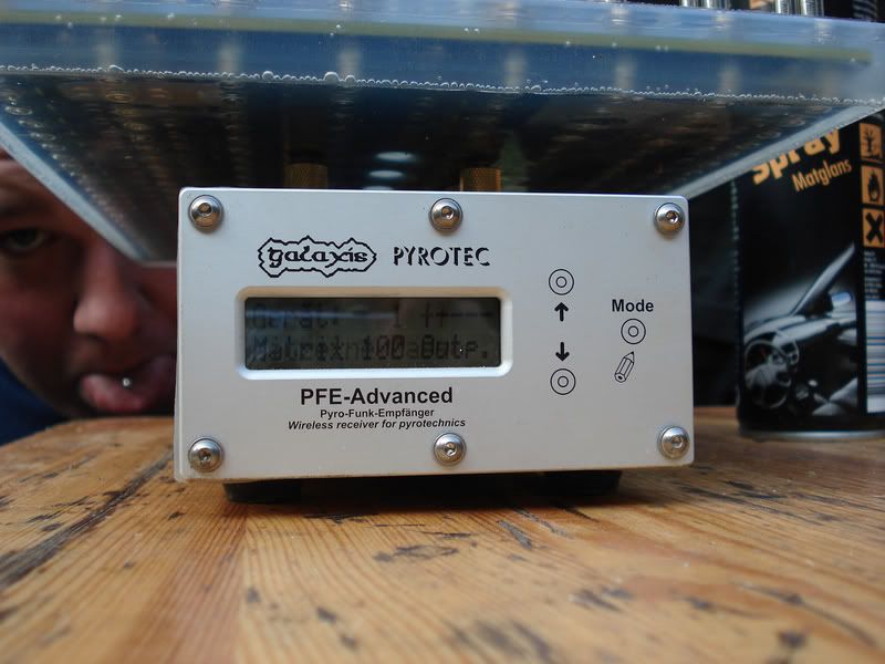 [img width=640 height=480]http://i31.photobucket.com/albums/c351/fireworkmaster/RohanKerkrade54.jpg[/img]