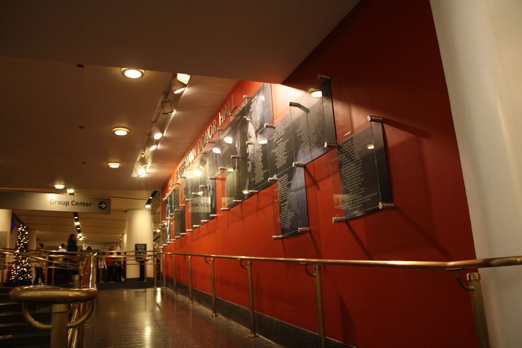 IMAGE: http://i31.photobucket.com/albums/c355/mepunda/RailSetup1PoTN.jpg