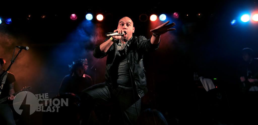 IMAGE: http://i31.photobucket.com/albums/c355/mepunda/The%20Action%20Blast/Group2sm-1.jpg