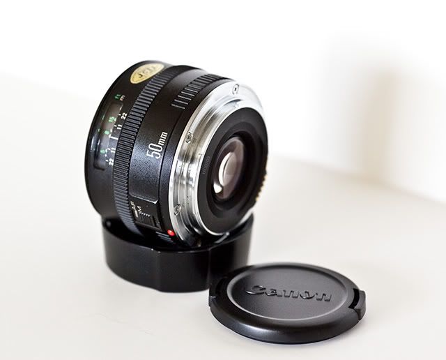 IMAGE: http://i31.photobucket.com/albums/c358/vectorcafe/50mmB.jpg