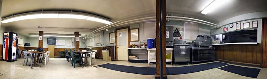 IMAGE: http://i31.photobucket.com/albums/c358/vectorcafe/zenkitchenpano.jpg