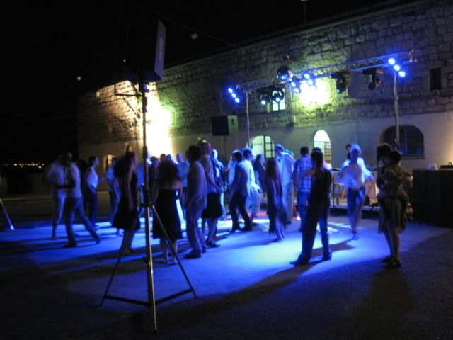הקלק על התמונה לצפיה בגודל מלא