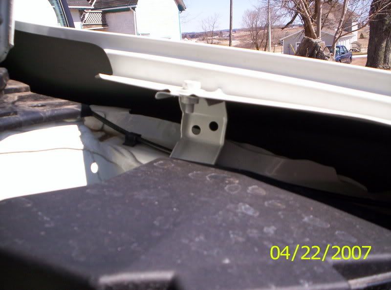 Running power wire to trunk 8th Generation Honda Civic Forum