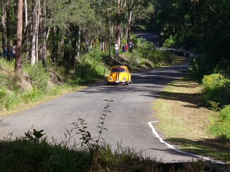 http://i31.photobucket.com/albums/c365/dumone/Kempsey%20hillclimb/P1040098Medium.jpg