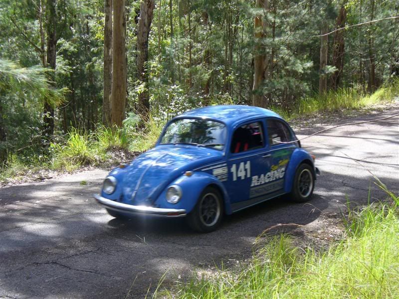 http://i31.photobucket.com/albums/c365/dumone/Kempsey%20hillclimb/P1040115Medium.jpg