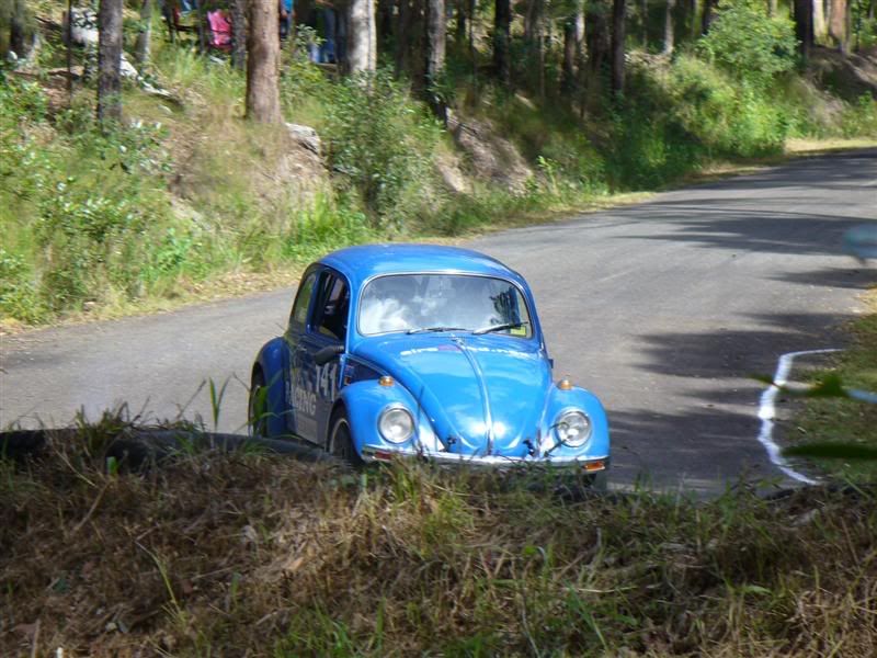 http://i31.photobucket.com/albums/c365/dumone/Kempsey%20hillclimb/P1040125Medium.jpg