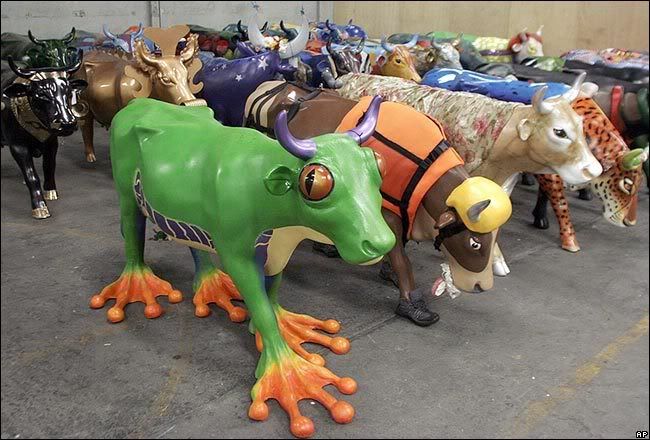 cowparadecowcostarica.jpg