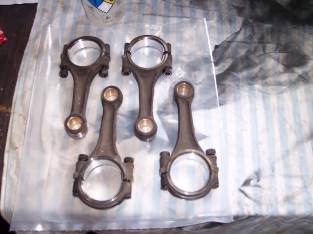 http://i31.photobucket.com/albums/c366/66glook/Type3notchbackenginebuild002.jpg