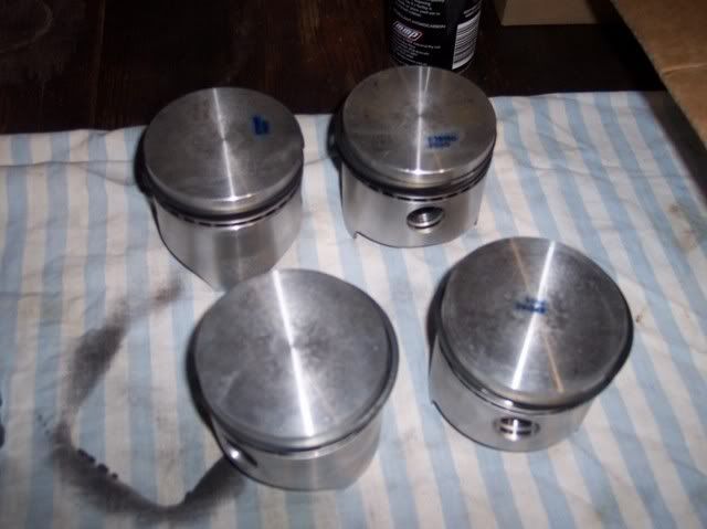 http://i31.photobucket.com/albums/c366/66glook/Type3notchbackenginebuild057.jpg