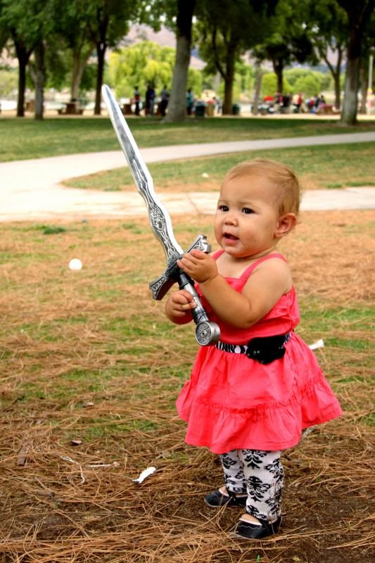 IMAGE: http://i31.photobucket.com/albums/c367/aanule/lola1_zpsf5788b26.jpg