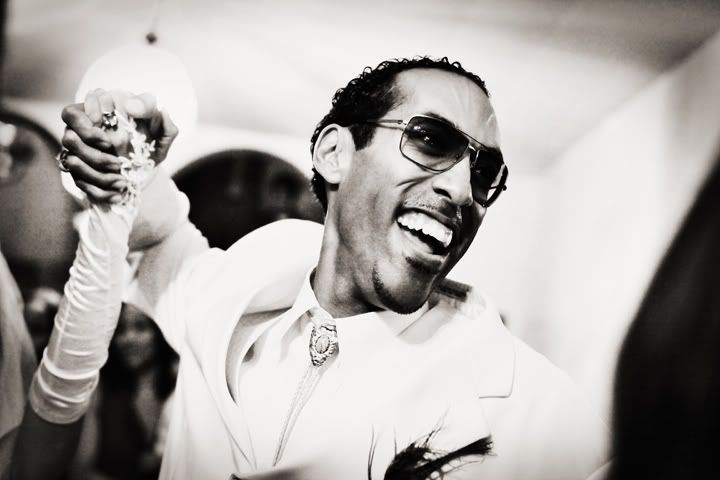 IMAGE: http://i31.photobucket.com/albums/c368/DILLINGERXCAPE/photography/Gordon-260.jpg