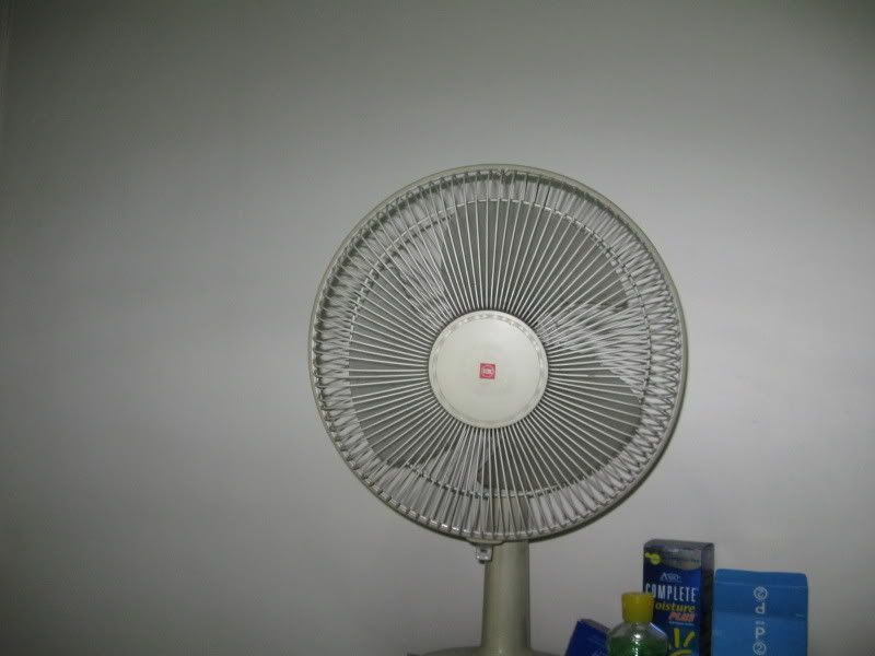 IMAGE: http://i31.photobucket.com/albums/c370/dragonhole/Picture049a.jpg