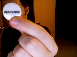 Ooooh, a tiny pin!