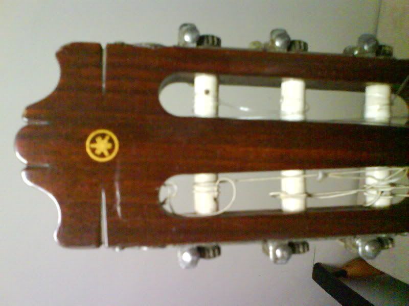 Yamaha G-225 pic 2