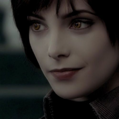 Foto bij || O6.O7 || Should I? || Alice Cullen