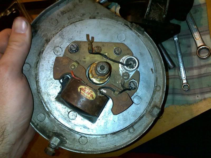 [Linked Image from i31.photobucket.com]