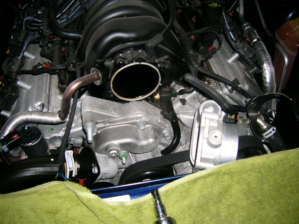 How to Install a AirAid Poweraid Throttle Body Spacer(part 350532