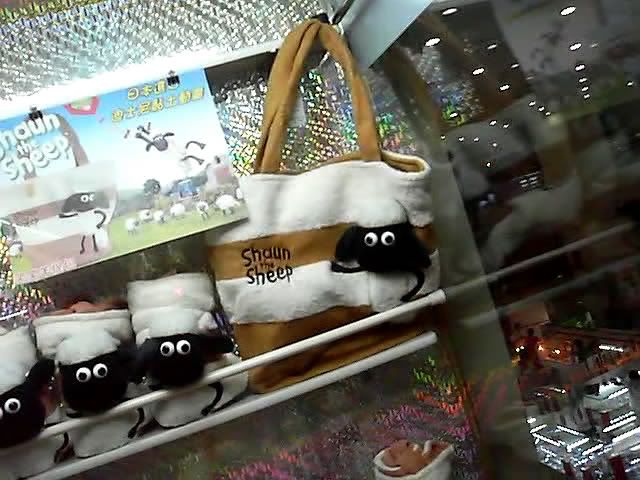 Anh chị em nào giúp em với :((