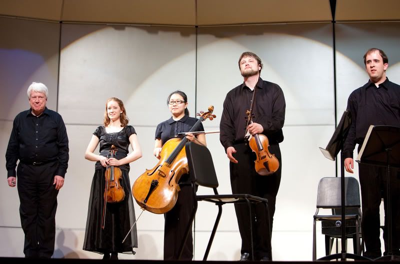 IMAGE: http://i31.photobucket.com/albums/c379/sbastian/IMG_0169_Quintet.jpg