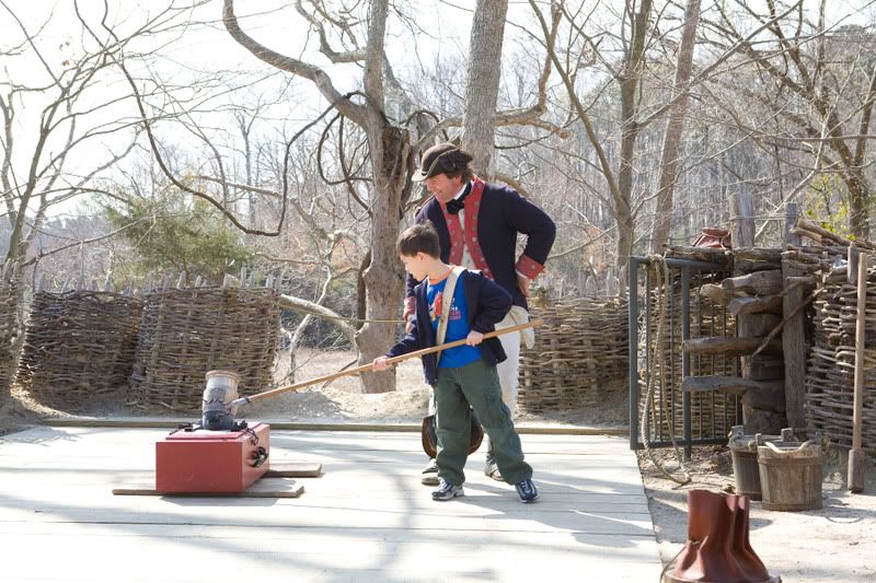 IMAGE: http://i31.photobucket.com/albums/c379/sbastian/IMG_0480_Gregsettingfire.jpg