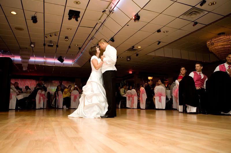 IMAGE: http://i31.photobucket.com/albums/c379/sbastian/IMG_1262_FirstDanceLow.jpg