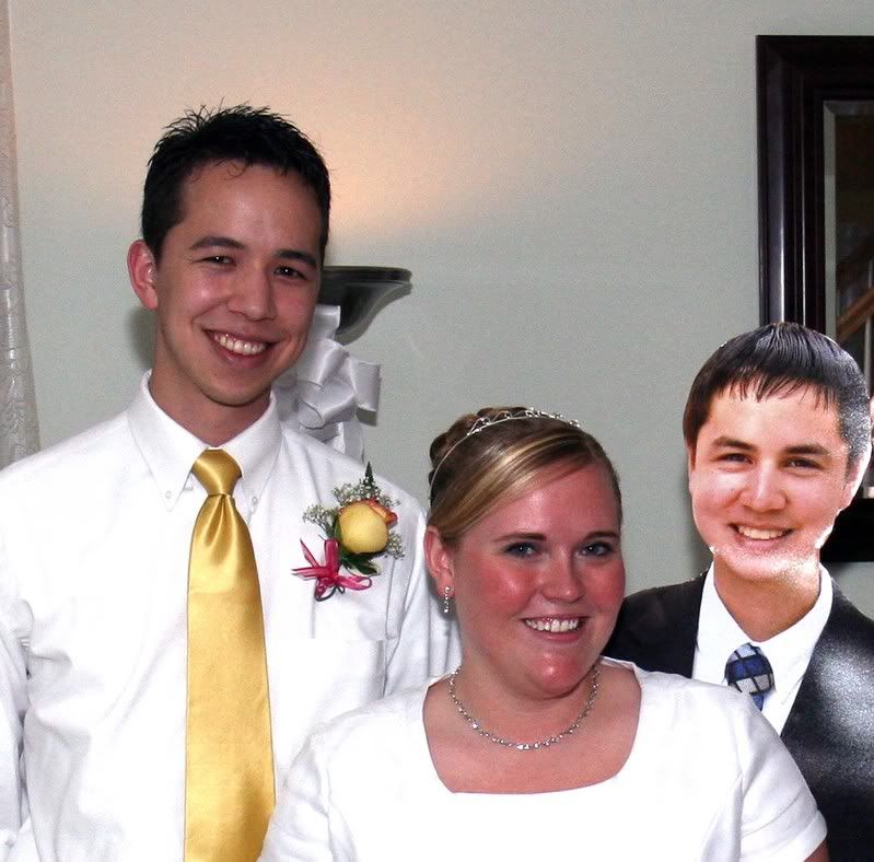 IMAGE: http://i31.photobucket.com/albums/c379/sbastian/IMG_7053_BrandonSarahDan.jpg