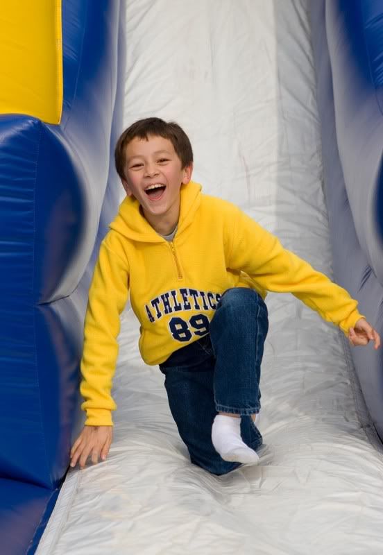 IMAGE: http://i31.photobucket.com/albums/c379/sbastian/Jaredslide1.jpg