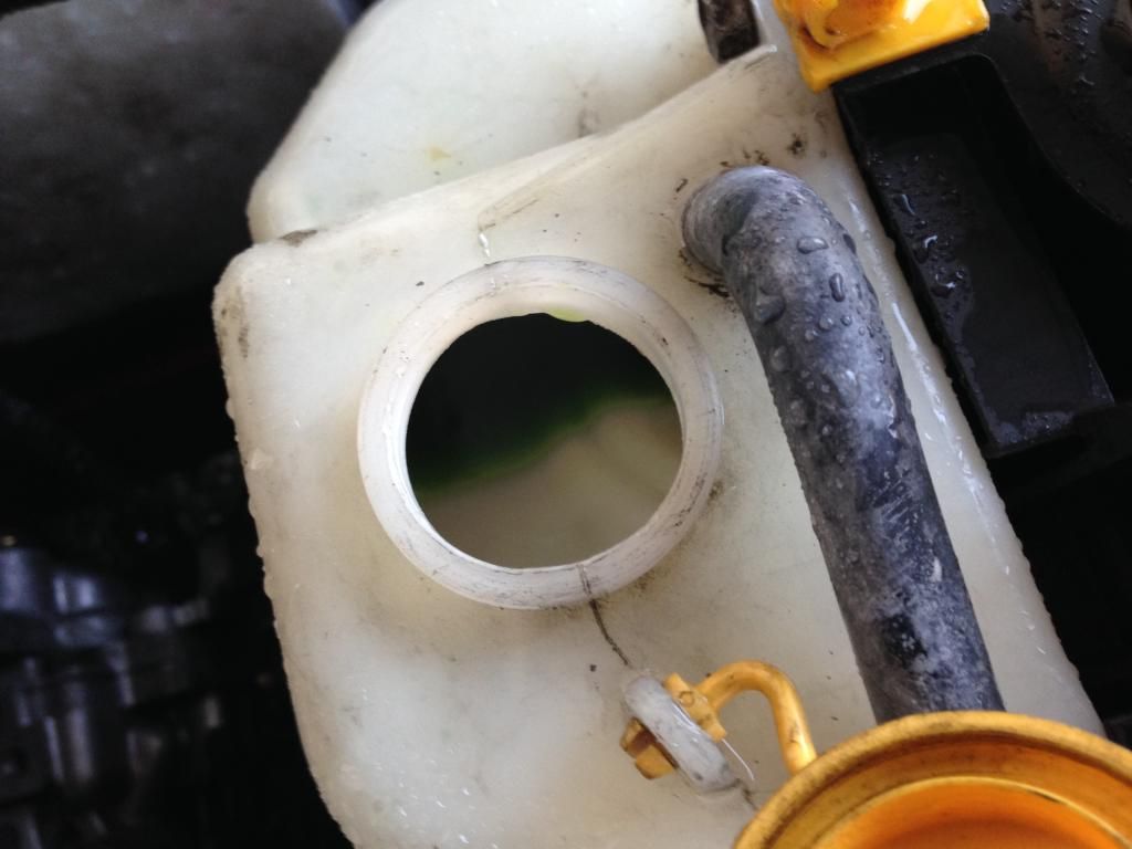('01'02) Coolant spraying from cap and tank, overflow....overflowing