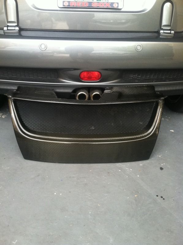 FL FS Seibon Badgeless Corbon Fiber Jetta/GTI Grill VW Vortex