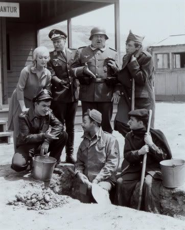 Hogan-s-Heroes-cast.jpg