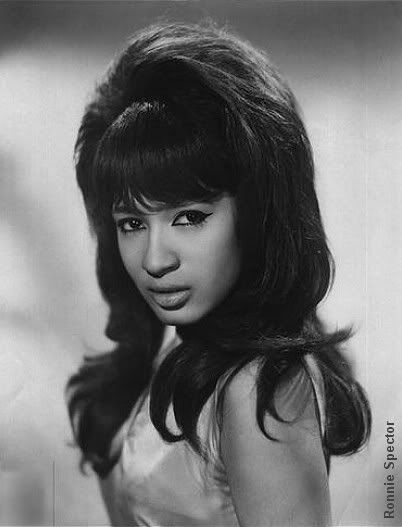 large photos of ronnie spector nude