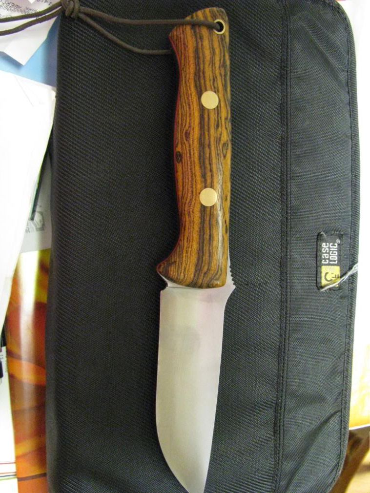 Handle material for Survival knife