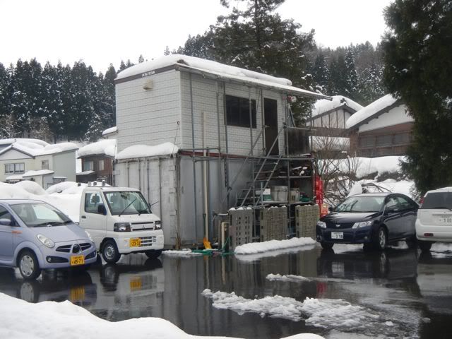 Containerhouse-smallJapanese.jpg