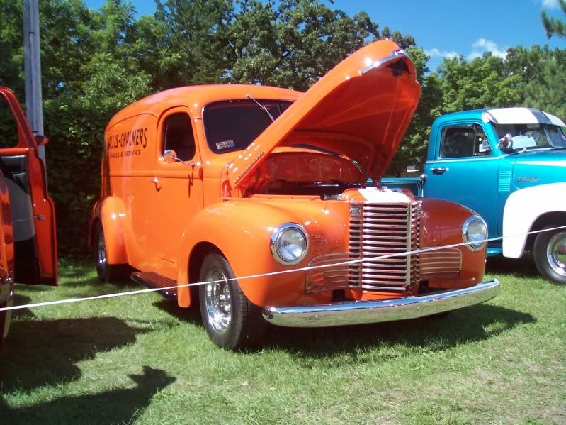 1941InternationalPanelTruck.jpg