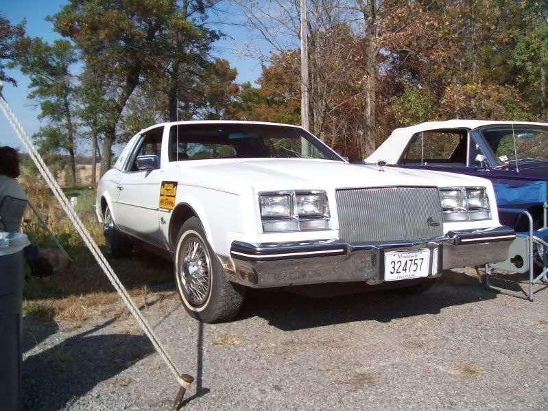 1985BuickRiviera.jpg