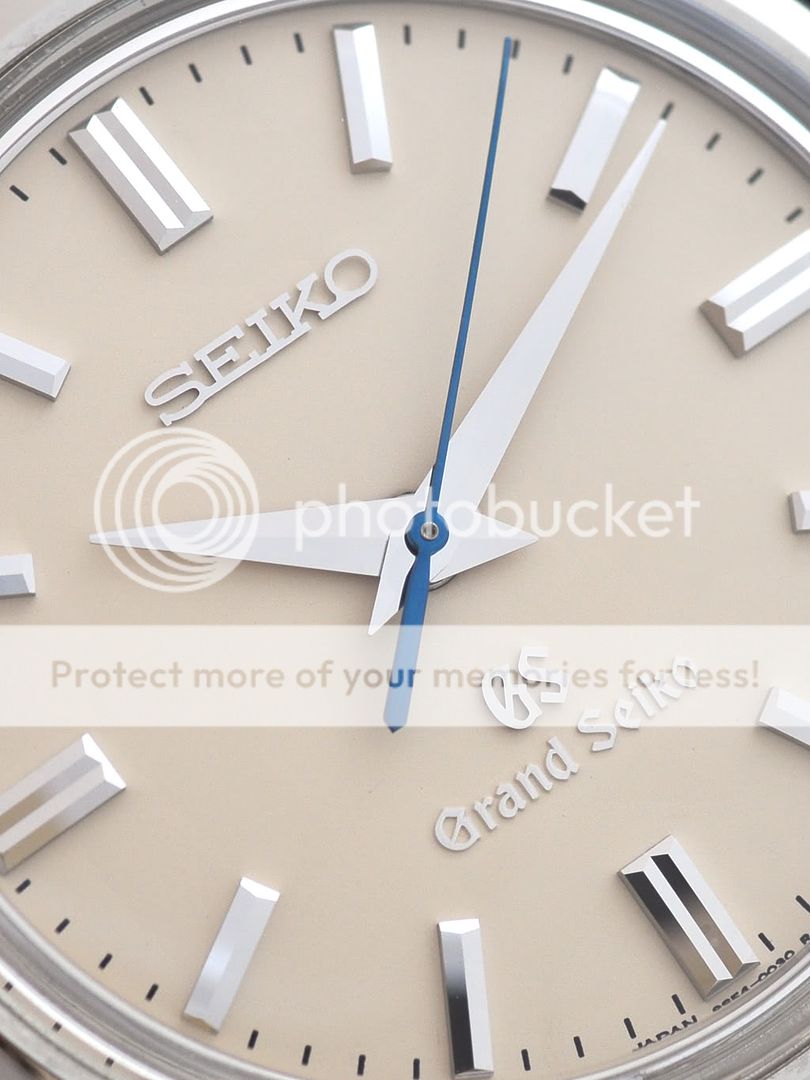 White/Silver/Cream Dial Watch with Blue hands | WatchUSeek Watch Forums